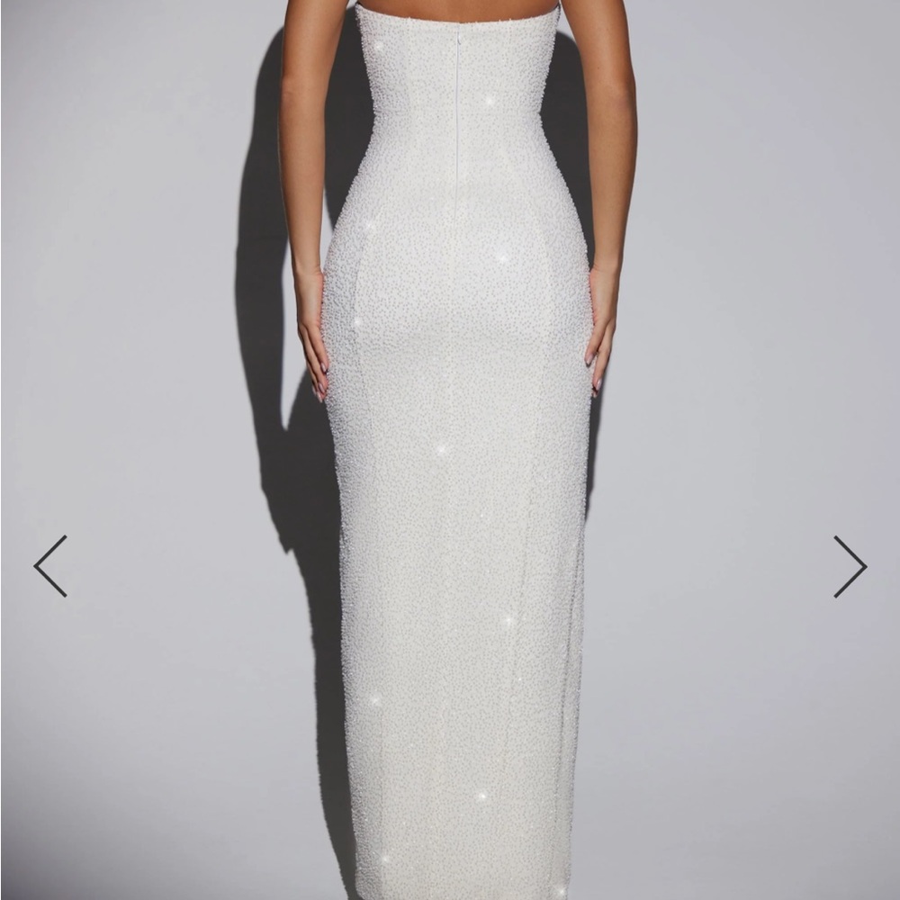 Strapless White Textured Midi Dress with High Front Slit - Picture 3 of 4